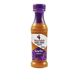 Nando's Garlic Medium Peri Peri Sauce (250g)